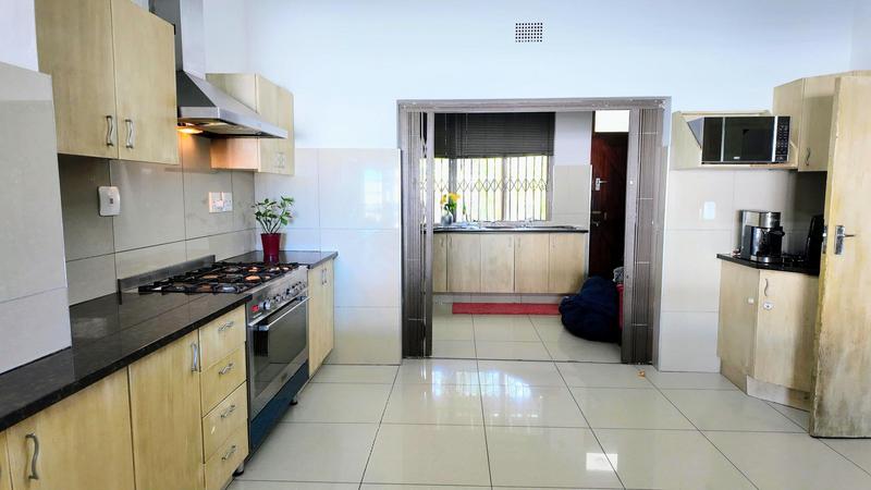 7 Bedroom Property for Sale in Wilderness Central Western Cape